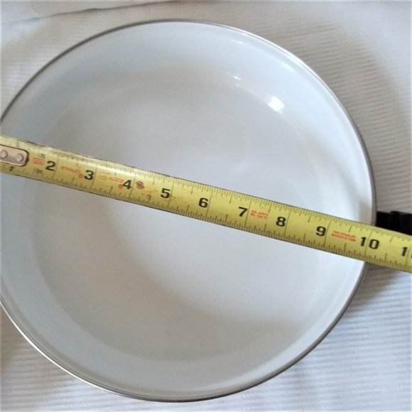VTG Enamel 10" Fry Pan Flower Pattern NEVER Cooked in RARE Pattern 60s 70's NICE - Picture 3 of 4